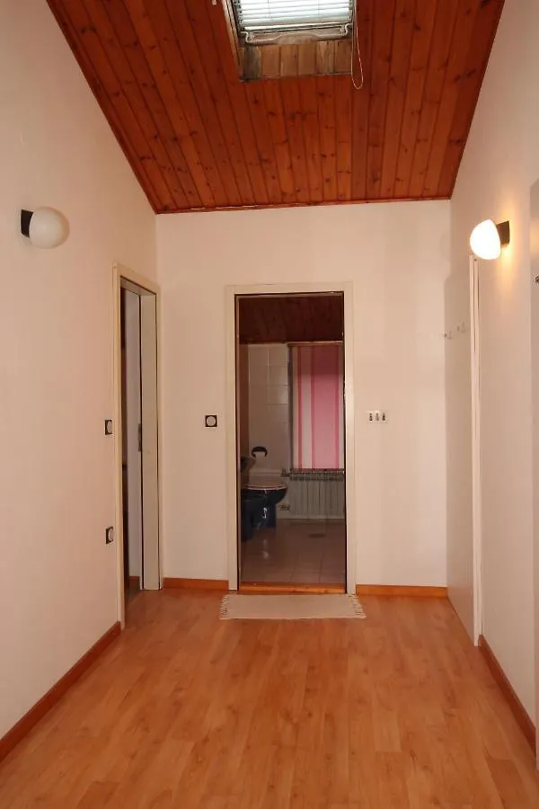 Apartments With A Parking Space Manjadvorci, Marcana - 7445 Barban 0*,